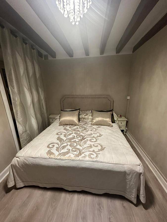 Location de vacances pour 7 personnes, avec Jacuzzi ainsi que Jardin et Vue à Bléneau - 2