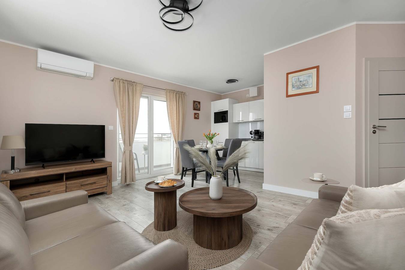 Entire apartment, Reymonta 3B   Near Beach Apartment   Sea View in Kołobrzeg, Polish Baltic Sea