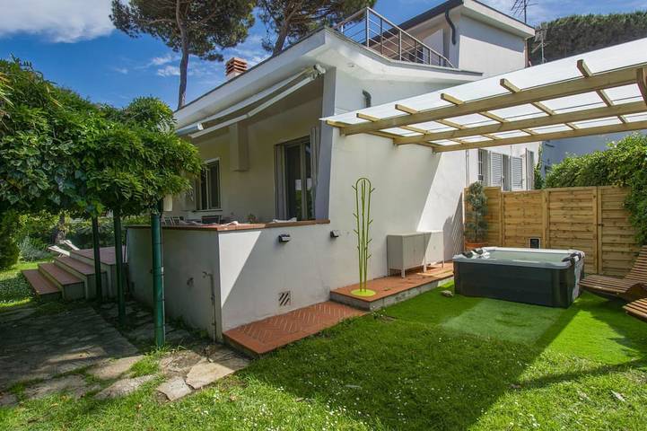 Casa vacanza per 6 persone, con idromassaggio e giardino - 1