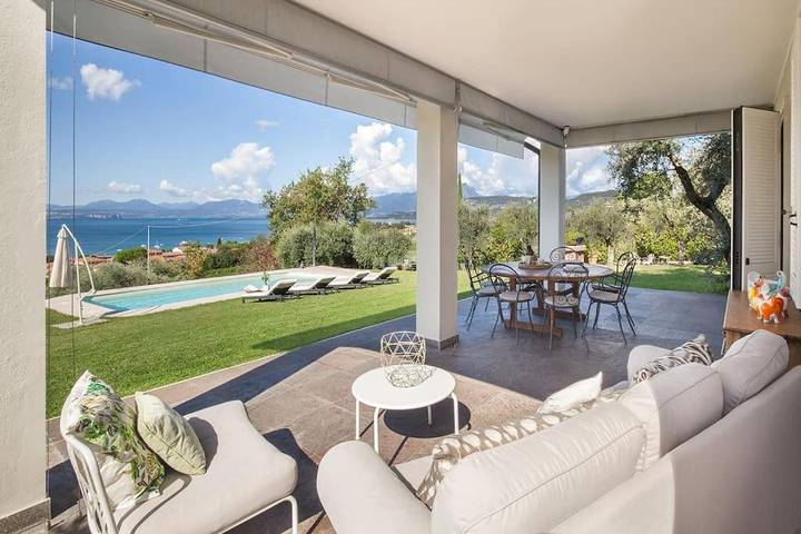 Villa für 10 Personen, mit Seeblick und Garten sowie Ausblick und Pool in Bardolino - 3