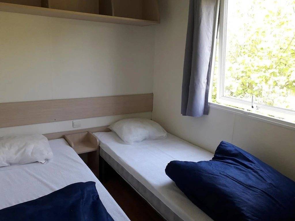 Zecamping 3* pataugeoire pet friendly fitness locatif Tv 30m2 6 pers in Pouldreuzic, Côte de Cornouaille