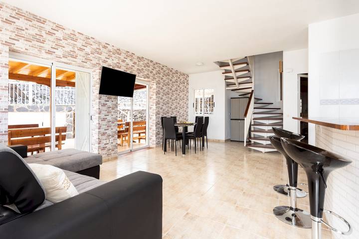 Gîte pour 8 personnes, avec piscine et terrasse dans Los Menores - 3