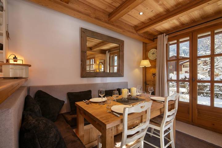 Apartamento entero, Chalets d'Henri 63 Mont Blanc Views 300m to Ski Lift in Les Grandes Montets, Chamonix-Mont-Blanc