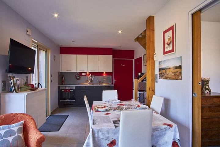 Gîte pour 5 personnes, avec jardin à Saint-Hilaire-du-Rosier - 4