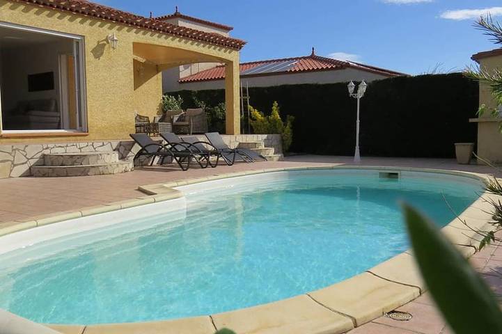 Villa pour 8 personnes, avec jardin et sauna - 1