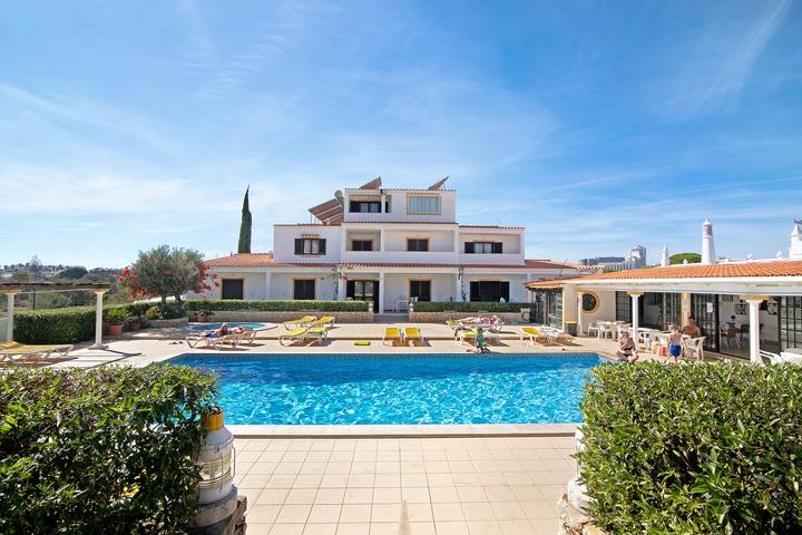 Entire apartment, Apartment "Balaia Sol Studio Ii" with Pool, Garden, Balcony & A/C in Albufeira e Olhos de Água, Faro District