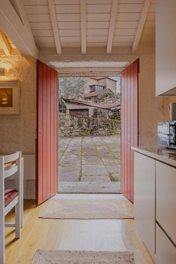 Location de vacances pour 4 personnes, avec terrasse et vue à Cabril - 3