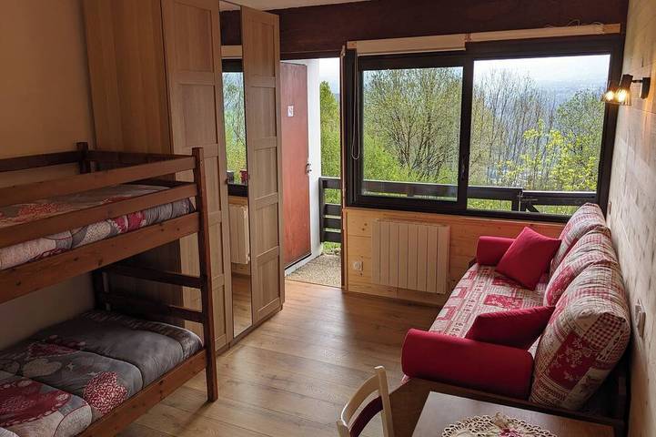 Gîte pour 6 personnes, avec jardin et balcon dans La Banne d'Ordanche - 3