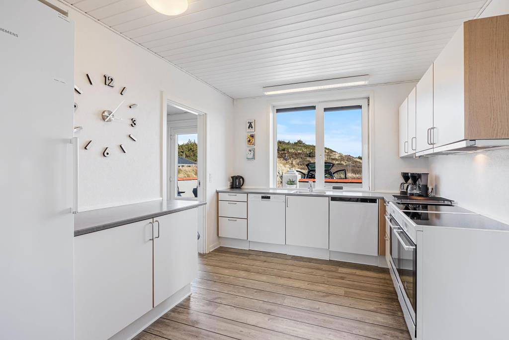 Ferie for alle i dette store ikke-ryger hus med spa, sauna og aktivitetsrum in Årgab, Holmsland Klit