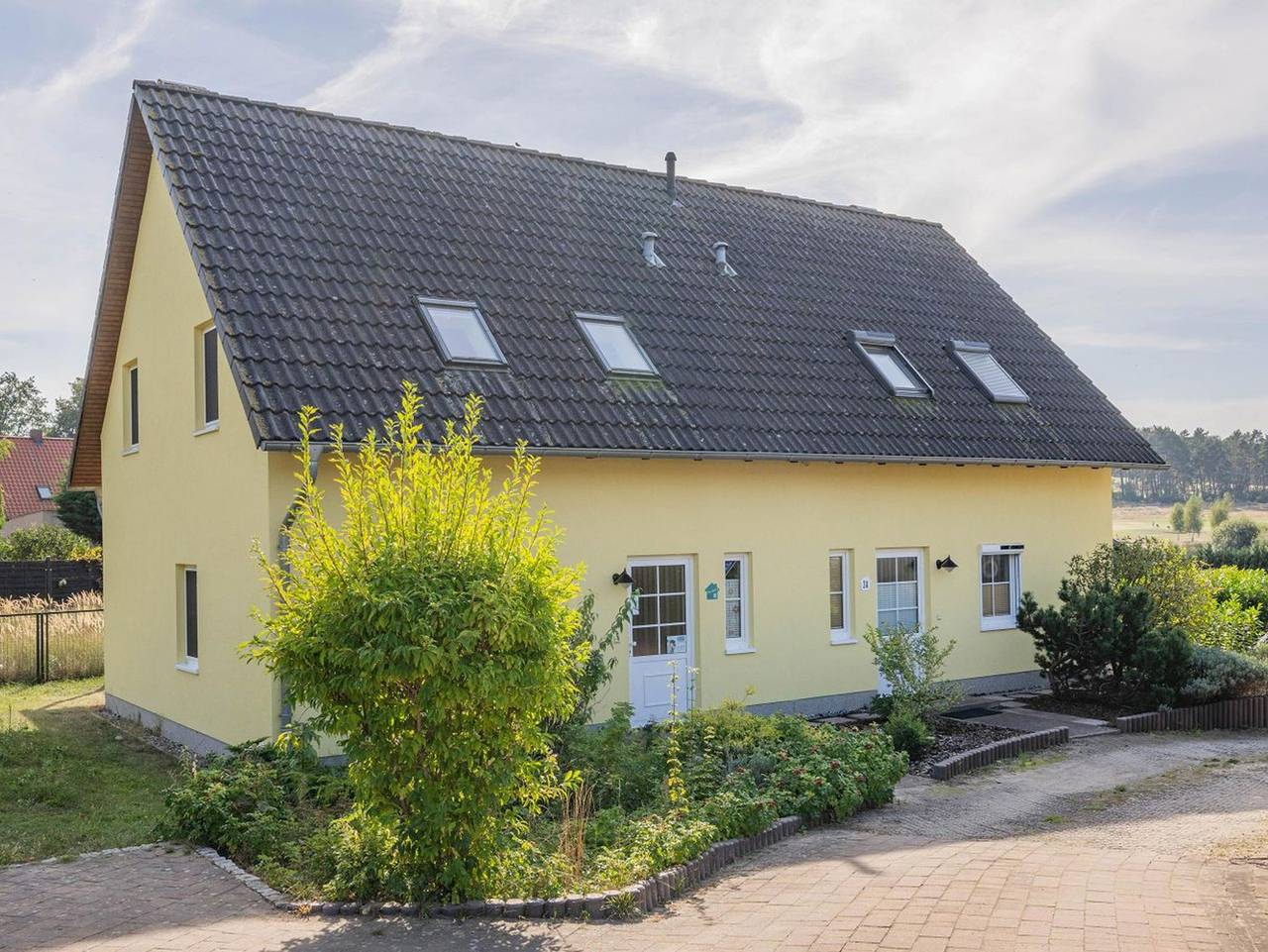 Ferienhaus See Idyll 2 mit Kamin, Terrasse und 2 Bädern - Gemütliches Ferienhaus in Korswandt mit Garten, 3 km vom Meer entfernt in Korswandt, Usedom