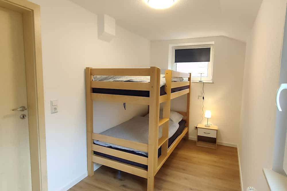 Ganze Wohnung, Gemütliches Ferienhaus Lütje Huske mit Garten, 25666 - Lütje Huske in Weener, Emsland