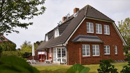 Ferienhaus mit Meerblick für 7 Personen, mit Sauna und Ausblick sowie Garten und Pool auf Amrum