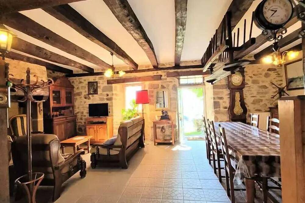 Gîte de France 7 personnes in Albussac, Région de Tulle
