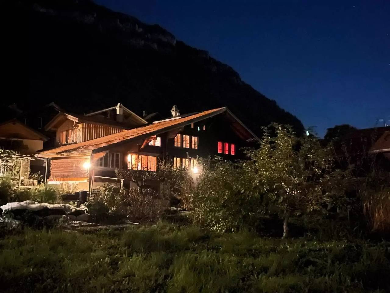 Haus 4 Personen in Ringgenberg, Berner Oberland