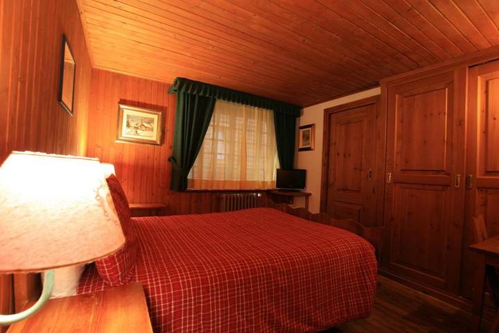 Hôtel pour 2 personnes, avec Terrasse ainsi que Jacuzzi et Jardin à Champoluc - 2