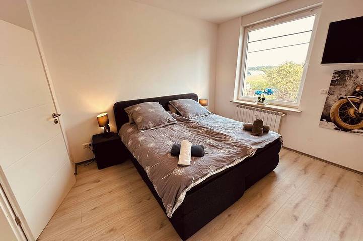 Ganze Wohnung, 150 | Whirlpool | Dachterrasse | Zur schönen Aussicht in Dortmund, Ruhrgebiet