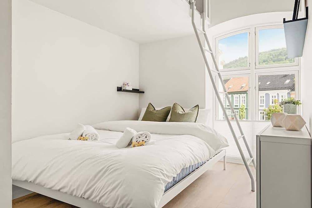 Ganze Wohnung, Historical Building I 100m To University Museum in Bergenhus, Bergen