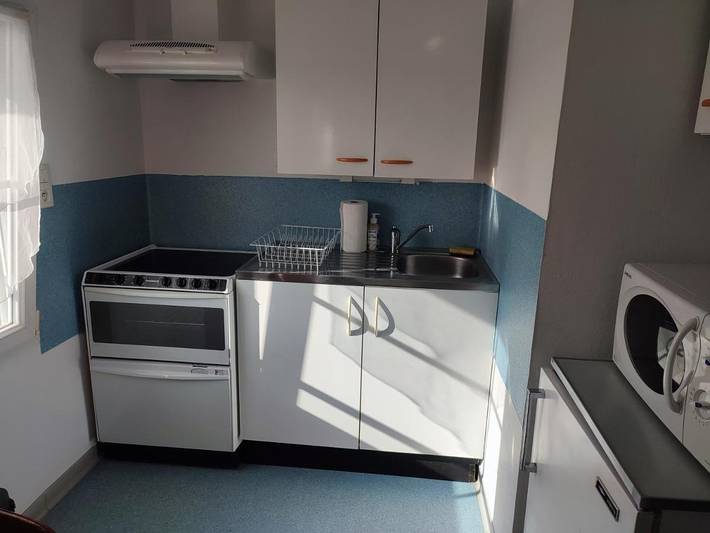 Gîte pour 3 personnes, avec vue et jardin dans Saint-Berthevin - 4