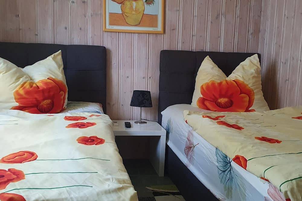Ganze Wohnung, Ferienwohnung nähe Rennsteig und den größten Stauseen Deutschlands in Lobenstein, Bad Lobenstein