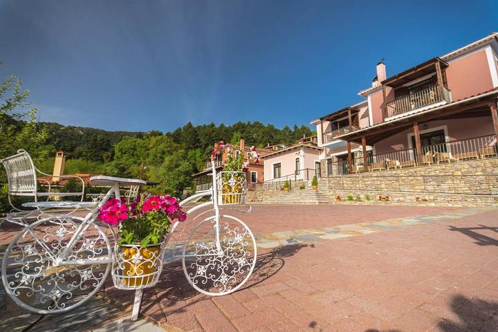 Hotel for 2 people, with Balcony and Terrace as well as Yard and Children pool in Sparta Municipality