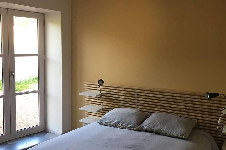 Location de vacances pour 10 personnes, avec jacuzzi et jardin à Charroux (Auvergne) - 2