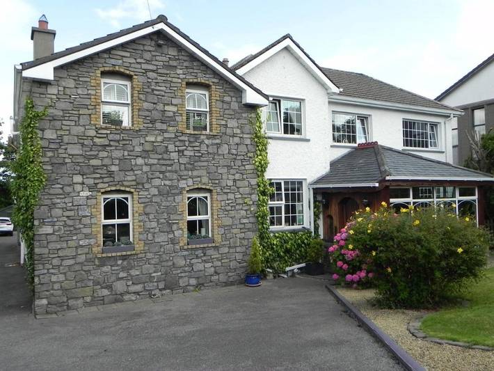 Bed & breakfast for 2 people, with Terrace and Garden in Sligo