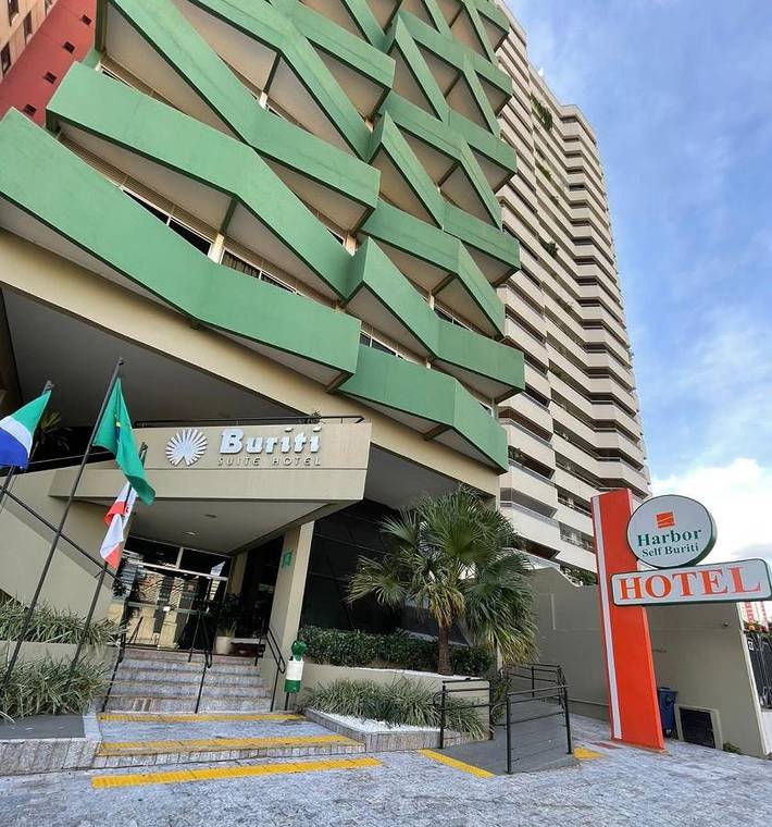 Pousadas para 2 pessoas, com balcão e piscina e ainda vista, com animais de estimação em Campo Grande