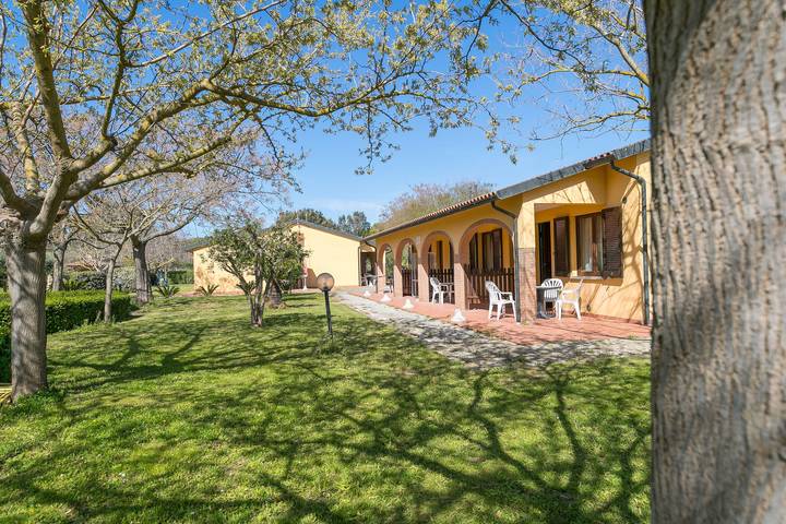 Agriturismo per 5 persone, con Giardino a Campiglia Marittima