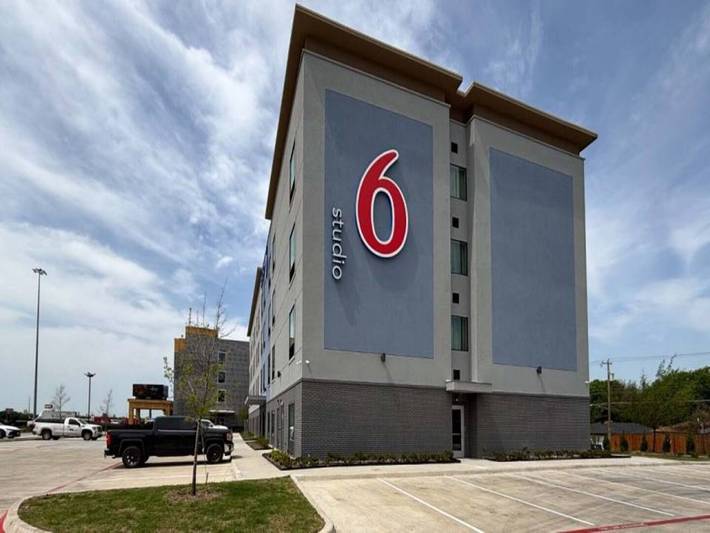 Ganze Wohnung, 1 Kingsize-Bett | Nichtraucherzimmer, Küche in Dallas, Dallas County