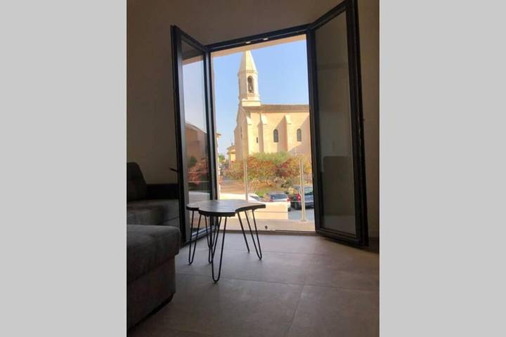 Location de vacances pour 5 personnes, avec vue ainsi que terrasse et jardin, animaux acceptés à Codolet - 2