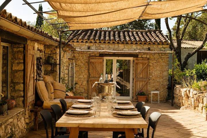 Maison d’hôte pour 10 personnes, avec Terrasse ainsi que Jardin et Piscine à Taradeau