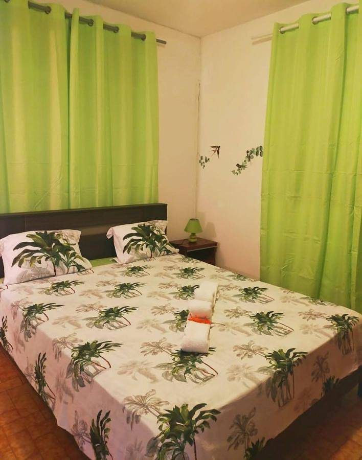 Gîte pour 2 personnes, avec vue ainsi que terrasse et jardin à Vieux-Fort - 3