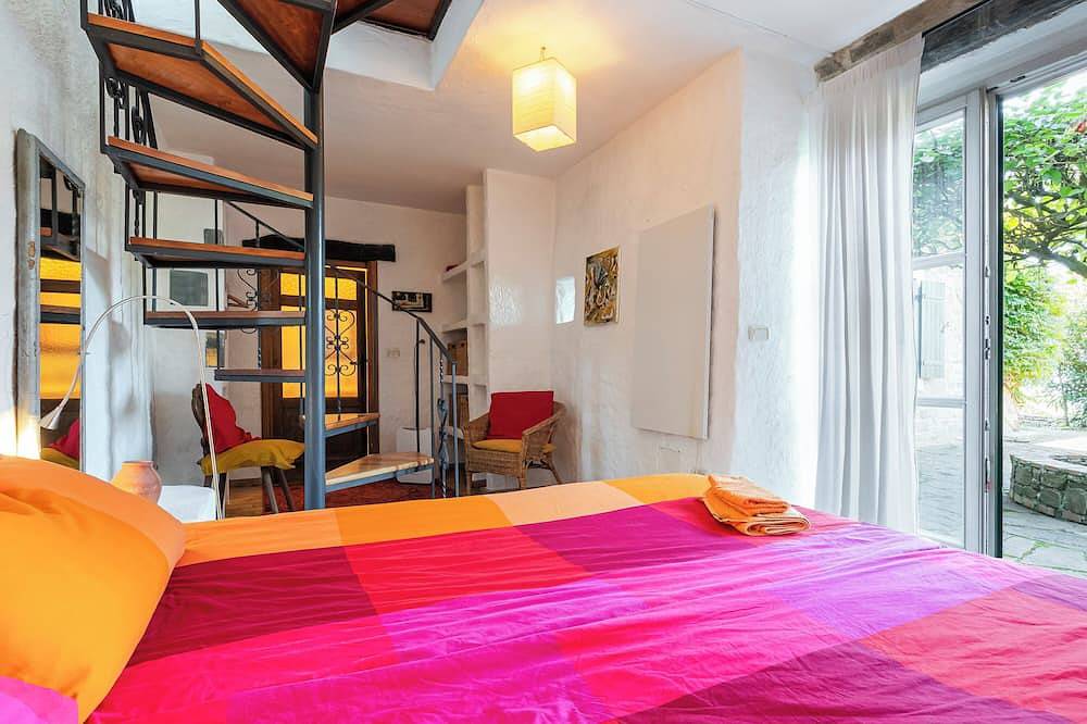 Ganze Wohnung, Casa Melagrana: 2 Fewos mitten in der Natur, Maisonette-Whg \"Casa Melagrana 1\" in Santa Maria di Castellabate, Cilento