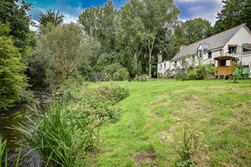 Location De Vacances pour 7 Personnes dans Plélo, Cotes-d'Armor, Photo 1