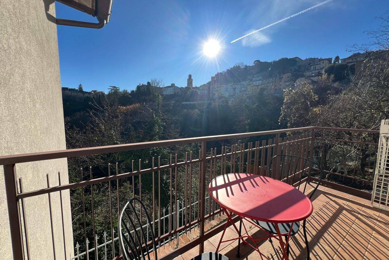 Appartement entier, Guesthost - Galteri Housing Apartment in Pérouse, Province de Pérouse