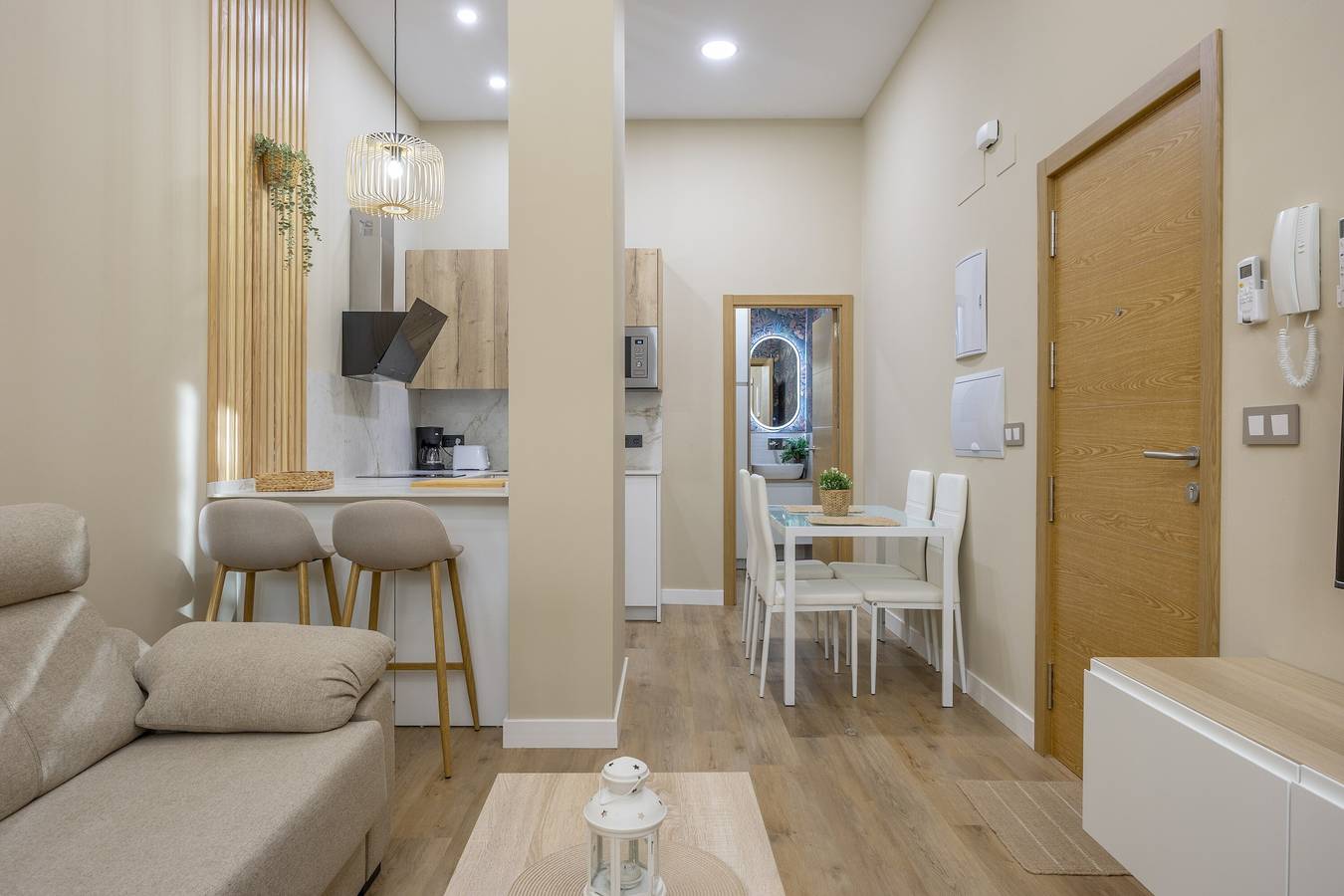 Apartamento entero, "Apartamento Brisas de Cádiz 1" con Wi-Fi y aire acondicionado in Playa La Victoria, Cádiz