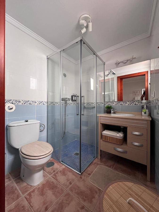 Casa rural para 5 personas, con terraza además de vistas al lago y vistas, Se admiten mascotas en Zahara de la Sierra - 4