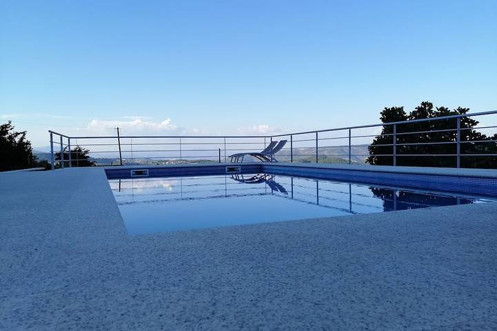 Location de vacances pour 10 personnes, avec jardin et terrasse, animaux acceptés dans Tarouca