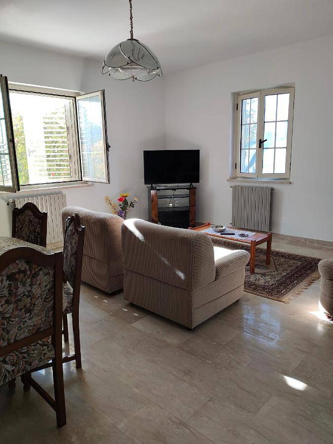 B&b per 2 persone, con panorama e giardino in Lamezia Terme