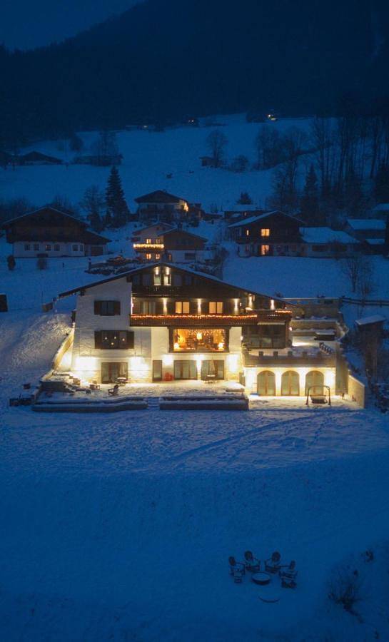 BnB für 2 Personen, mit Pool und Garten sowie Sauna, mit Haustier in Berchtesgaden