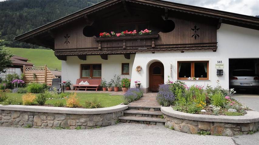 Ganze Ferienwohnung, Apartment/3 Schlafräume/Dusche, Wc in Finkenberg, Zillertaler Alpen