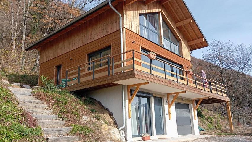 Chalet pour 7 personnes, avec Balcon et Terrasse ainsi que Jardin et Vue