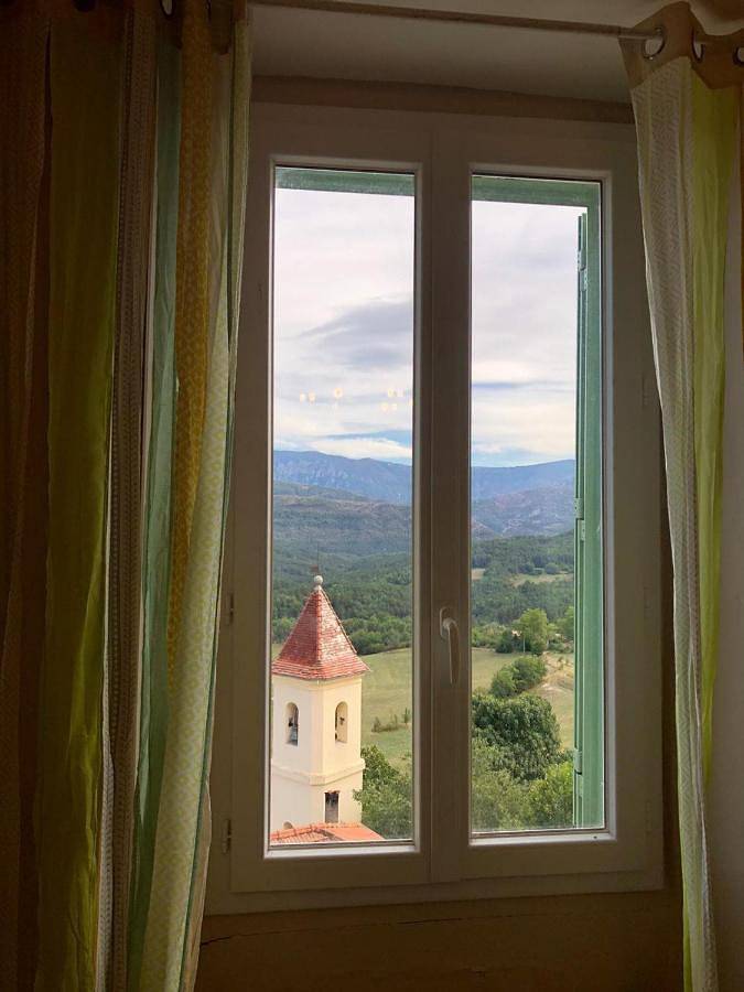 Gîte pour 6 personnes, avec vue et terrasse à La Penne - 2