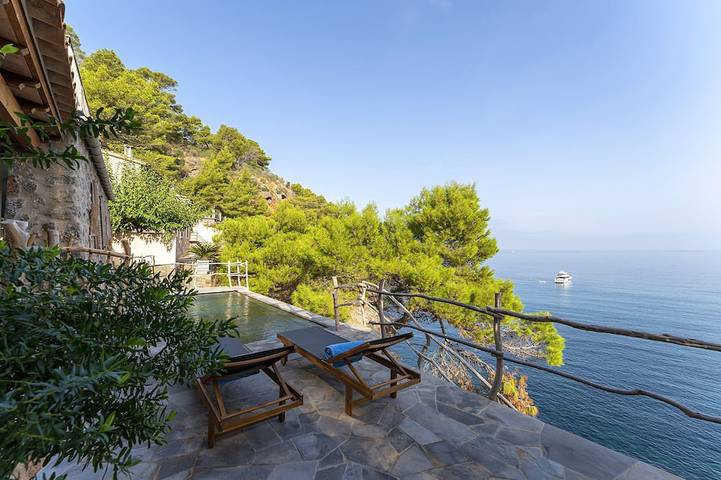 Holiday rental for 4 people, with Balcony and Terrace as well as Garden in Deià