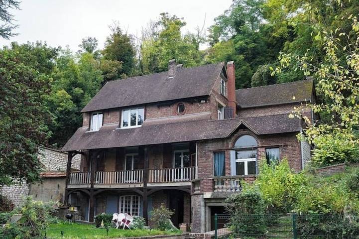 Castillo para 15 personas, con jardín - 1