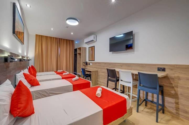 Apartment for 6 people, with balcony in San Giljan