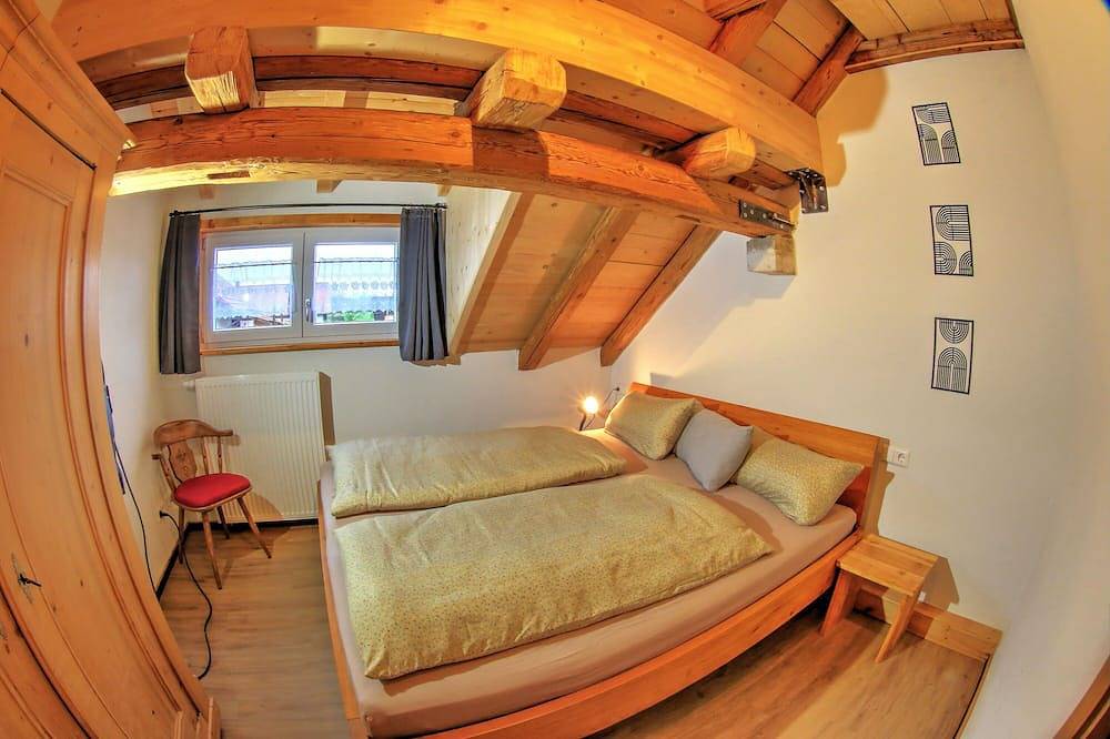 Ganze Wohnung, Beim urigen Mattes - Wohnung \"Eva\" . Schöne offene Dachwohnung. Allgäu. in Altusried, Bayerisch Schwaben