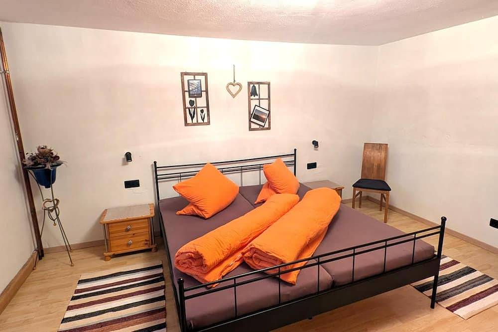 Ganze Wohnung, Schönes Apartment am bewirtschafteten Bauernhof in Lechtaler Alpen, Grins