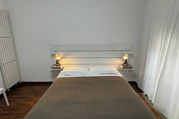 Double or Twin - Private Outdoor Bathroom and Private Parking in Loco in Potenza, Province de Potenza
