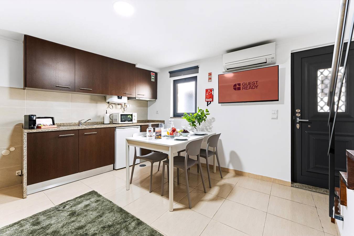 Estudio entero, Guestready - Courtyar 9/99 - Apt 2A in Oporto, Distrito de Porto